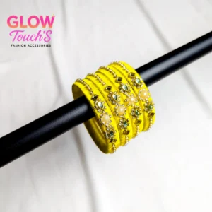 হ্যান্ডমেড চুড়ি - এলিগ্যান্ট লুকের জন্য