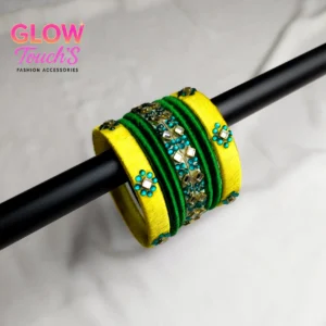 হাতের কাজের এলিগ্যান্ট চুড়ি